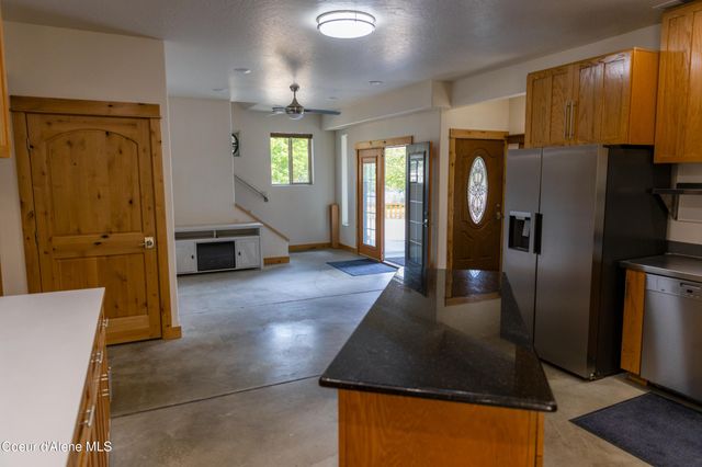 20725 N Altamont RD, Rathdrum, ID 83858