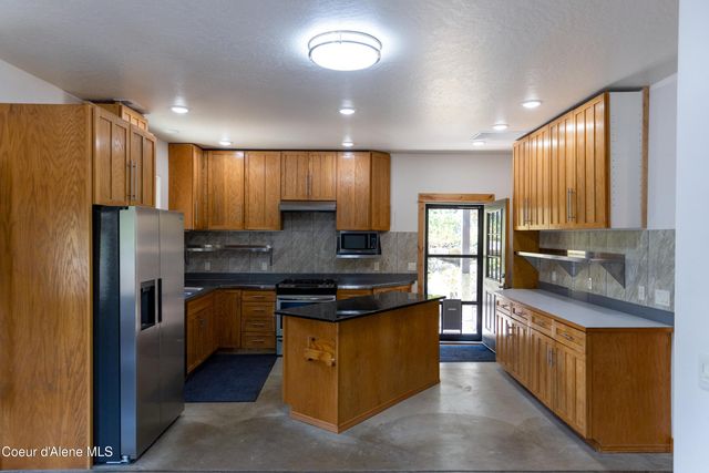 20725 N Altamont RD, Rathdrum, ID 83858