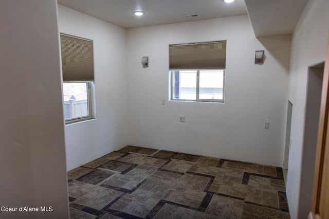 20725 N Altamont RD, Rathdrum, ID 83858