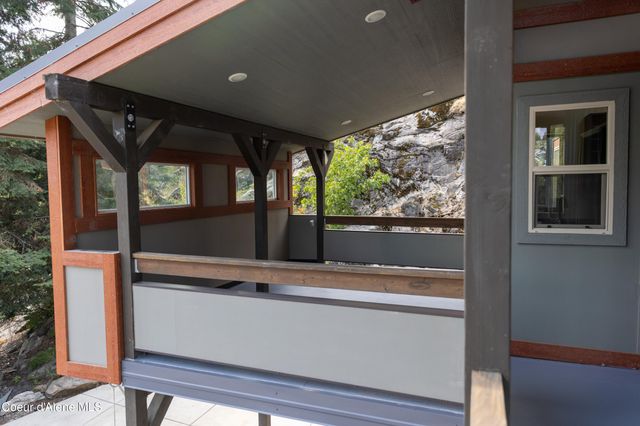20725 N Altamont RD, Rathdrum, ID 83858