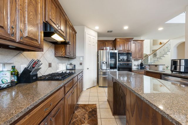 721 Peco Street, Lantana, TX 76226