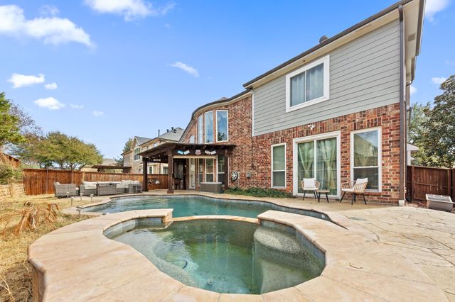 721 Peco Street, Lantana, TX 76226