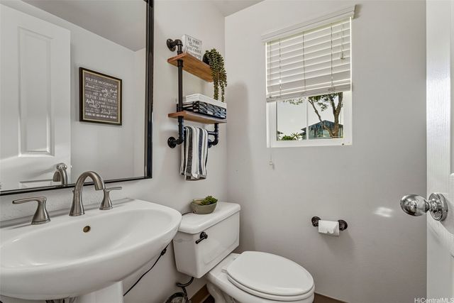 91-1170 Kaileolea Drive 2G4, Ewa Beach, HI 96706