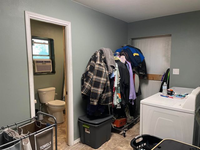 677 S Chandler, Rusk, TX 75785