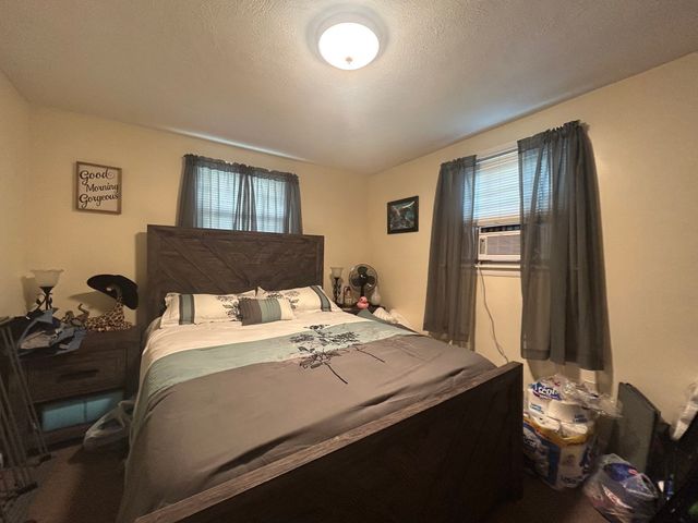 387 Mendon Rd, Attleboro, MA 02703