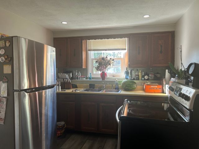 387 Mendon Rd, Attleboro, MA 02703