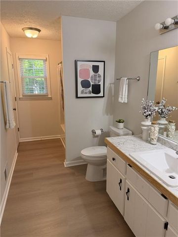 114 Village Court, Woodstock, GA 30188