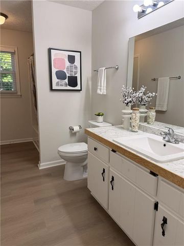 114 Village Court, Woodstock, GA 30188