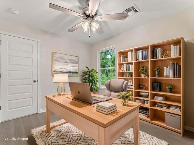 213 N Gladys St, Leesville, LA 71446