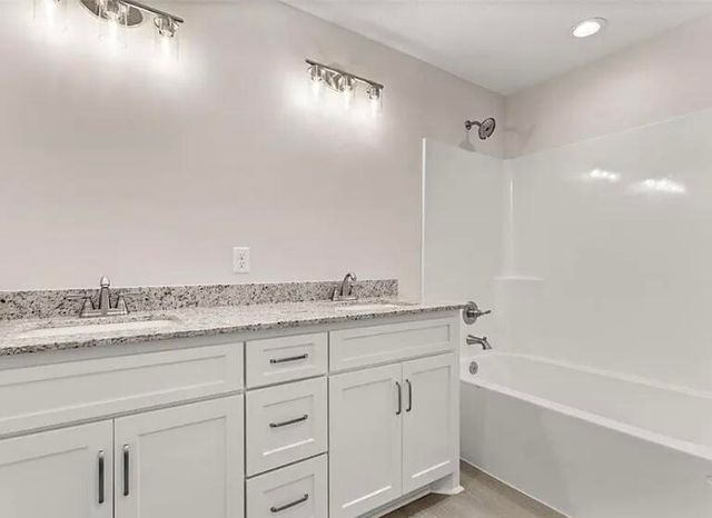 213 N Gladys St, Leesville, LA 71446