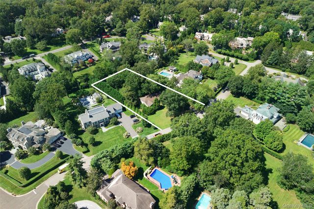 111 Birch Lane, Manhasset, NY 11030