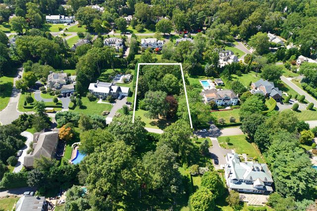 111 Birch Lane, Manhasset, NY 11030
