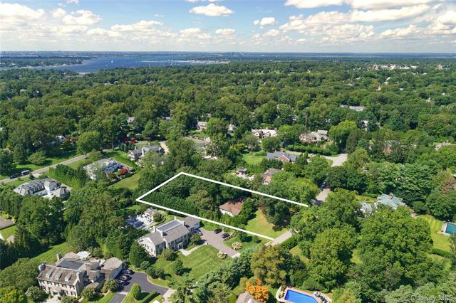 111 Birch Lane, Manhasset, NY 11030