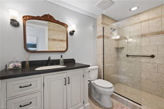 421 W Bute St Apt 305, Norfolk, VA 23510