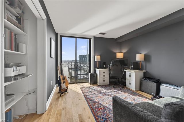 421 W Bute St Apt 305, Norfolk, VA 23510