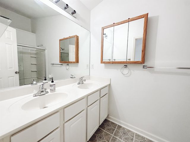 3247 Hidden Cove Circle, Peachtree Corners, GA 30092