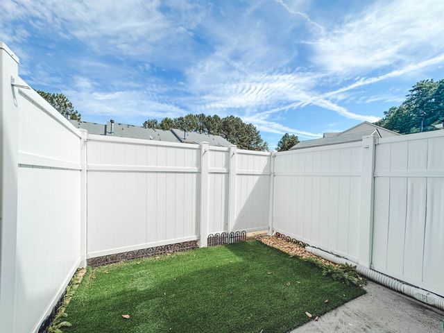 3247 Hidden Cove Circle, Peachtree Corners, GA 30092