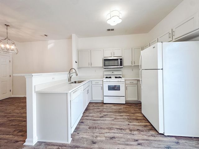 3247 Hidden Cove Circle, Peachtree Corners, GA 30092