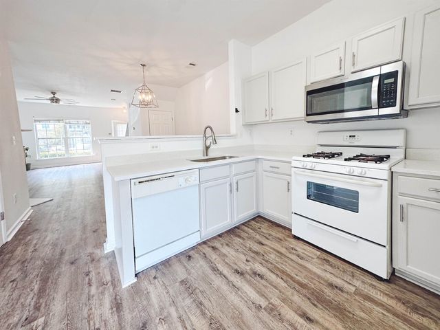 3247 Hidden Cove Circle, Peachtree Corners, GA 30092