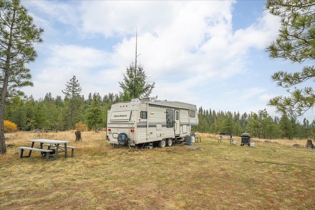 36022 N Milan-Elk Rd, Chattaroy, WA 99003