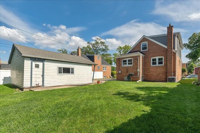 4244 Adeline Drive, Oak Lawn, IL 60453