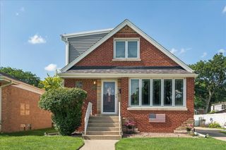 4244 Adeline Drive, Oak Lawn, IL 60453