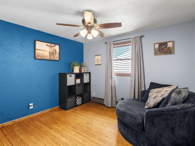 203 Oakwood DRIVE, Manitowoc, WI 54220