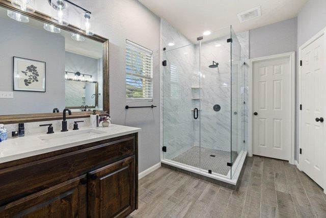 22332 Rock Wren RD, Spicewood, TX 78669