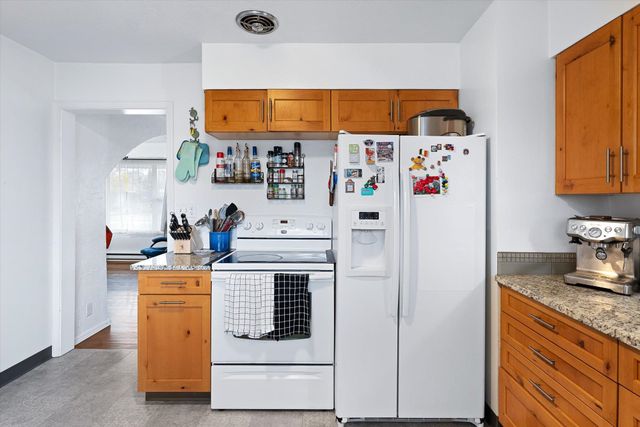 1327 W Joseph Ave, Spokane, WA 99205