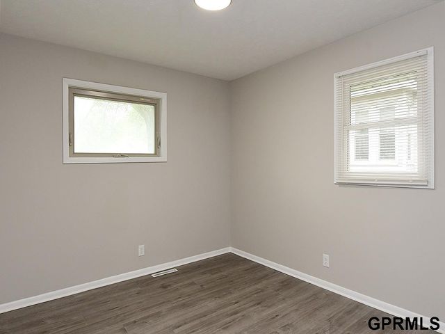 2426 S 8 Street, Lincoln, NE 68502