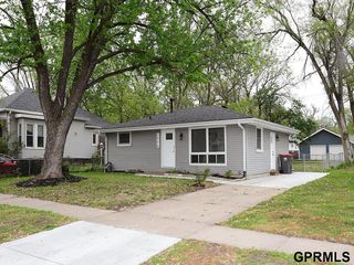 2426 S 8 Street, Lincoln, NE 68502