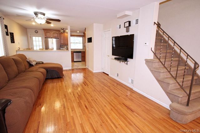 378 Gurley Avenue, Staten Island, NY 10308