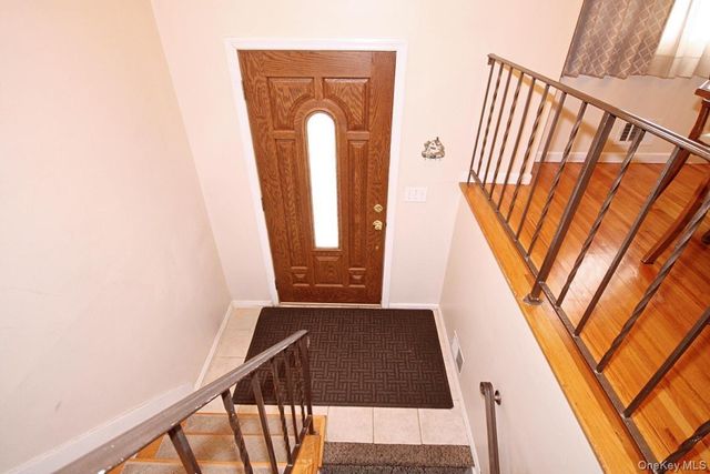 378 Gurley Avenue, Staten Island, NY 10308