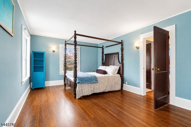 585 Ridge St, Newark City, NJ 07104