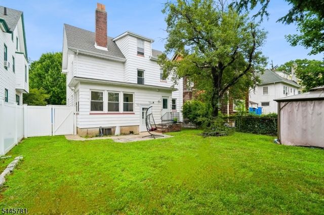 585 Ridge St, Newark City, NJ 07104