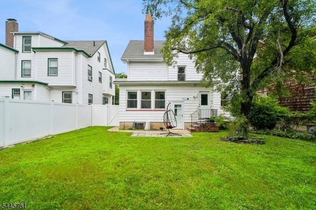 585 Ridge St, Newark City, NJ 07104