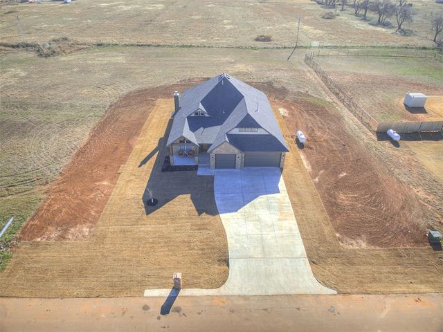 29760 Jade Street, Cashion, OK 73016