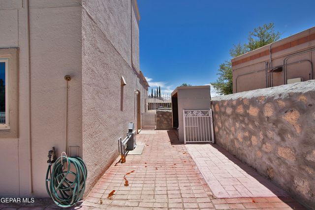 7217 Meriden Lane, El Paso, TX 79912
