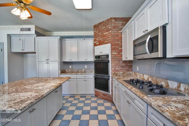 7217 Meriden Lane, El Paso, TX 79912