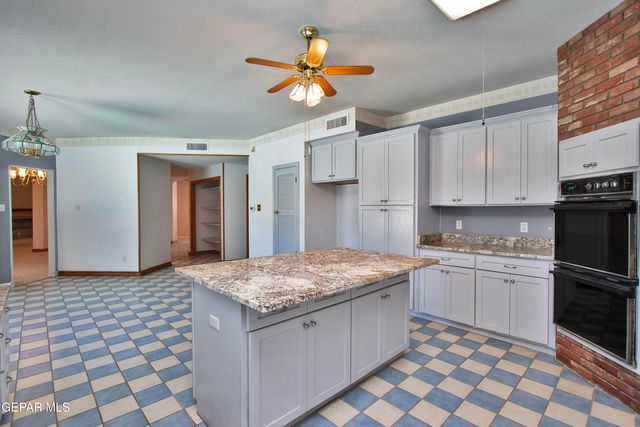7217 Meriden Lane, El Paso, TX 79912