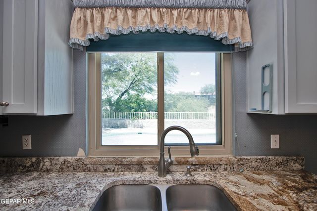 7217 Meriden Lane, El Paso, TX 79912