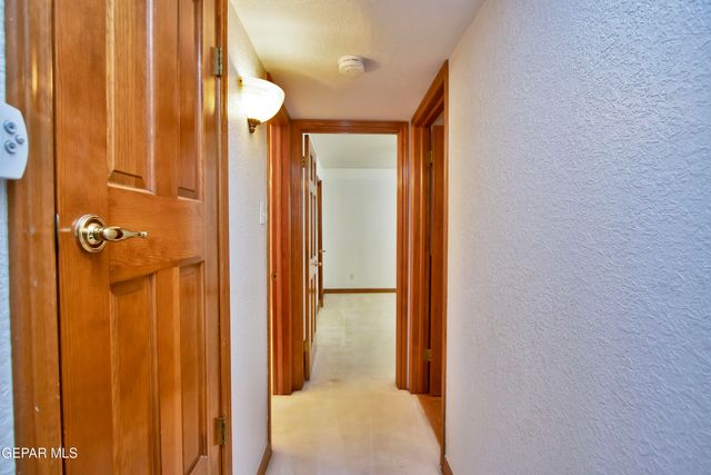 7217 Meriden Lane, El Paso, TX 79912