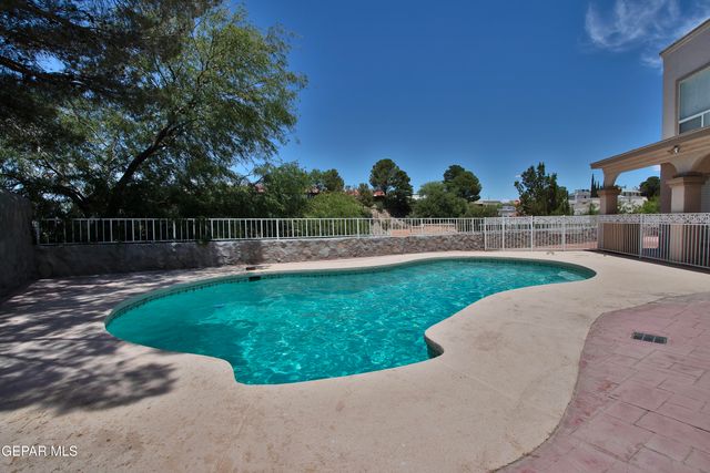 7217 Meriden Lane, El Paso, TX 79912
