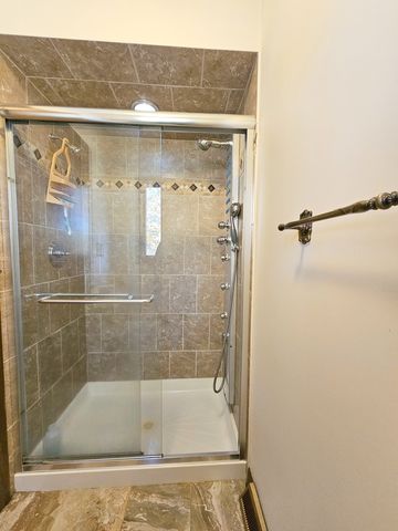 857 Bonnie Brae Lane, Bolingbrook, IL 60440