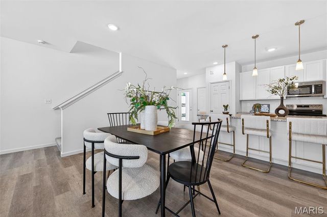 238 Marais Temps Clair Way, St Charles, MO 63301