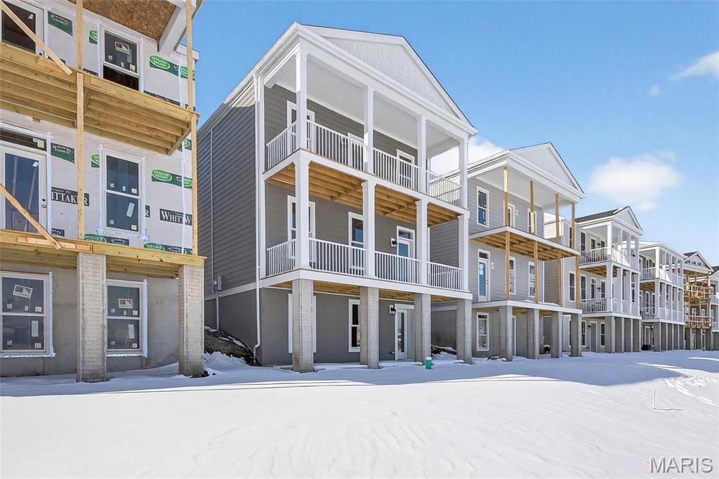 238 Marais Temps Clair Way, St Charles, MO 63301