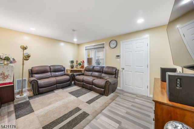 75 Winans Ave, Newark City, NJ 07108