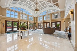1616 Fountain View Drive 209, Houston, TX 77057