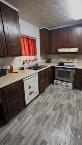6378 Veracruse Drive, Morrow, GA 30260