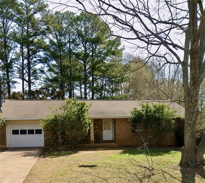 6378 Veracruse Drive, Morrow, GA 30260
